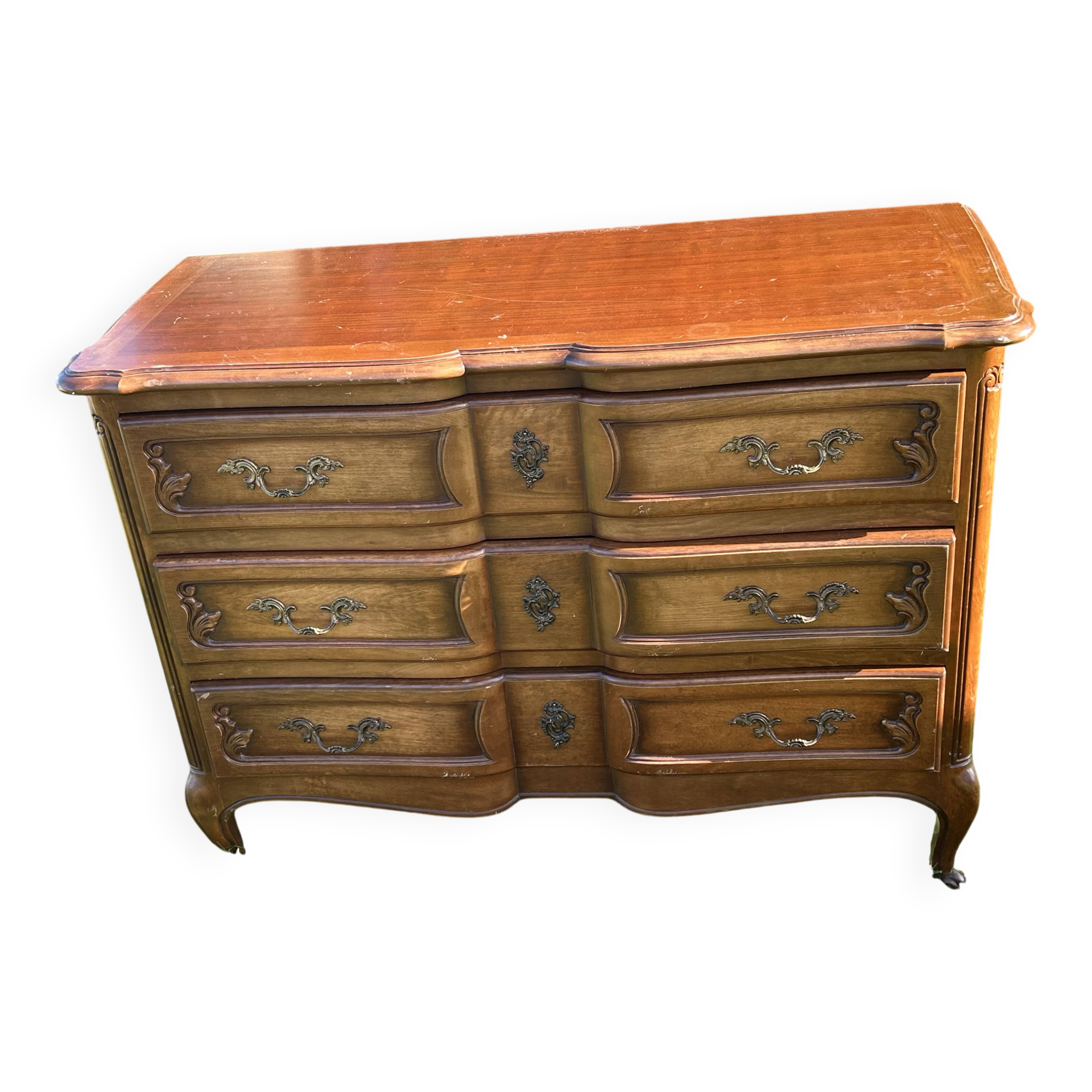 Antique chest of drawers