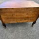 Commode tombeau bordelaise, style Louis XV