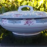 Soup dish of the Saint Amand faienceries of the new ceramic factories in the north