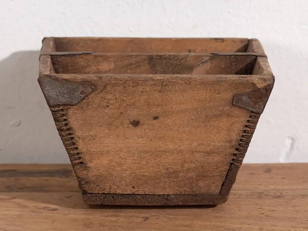 Ancient primitive bowl (c.1920) #14