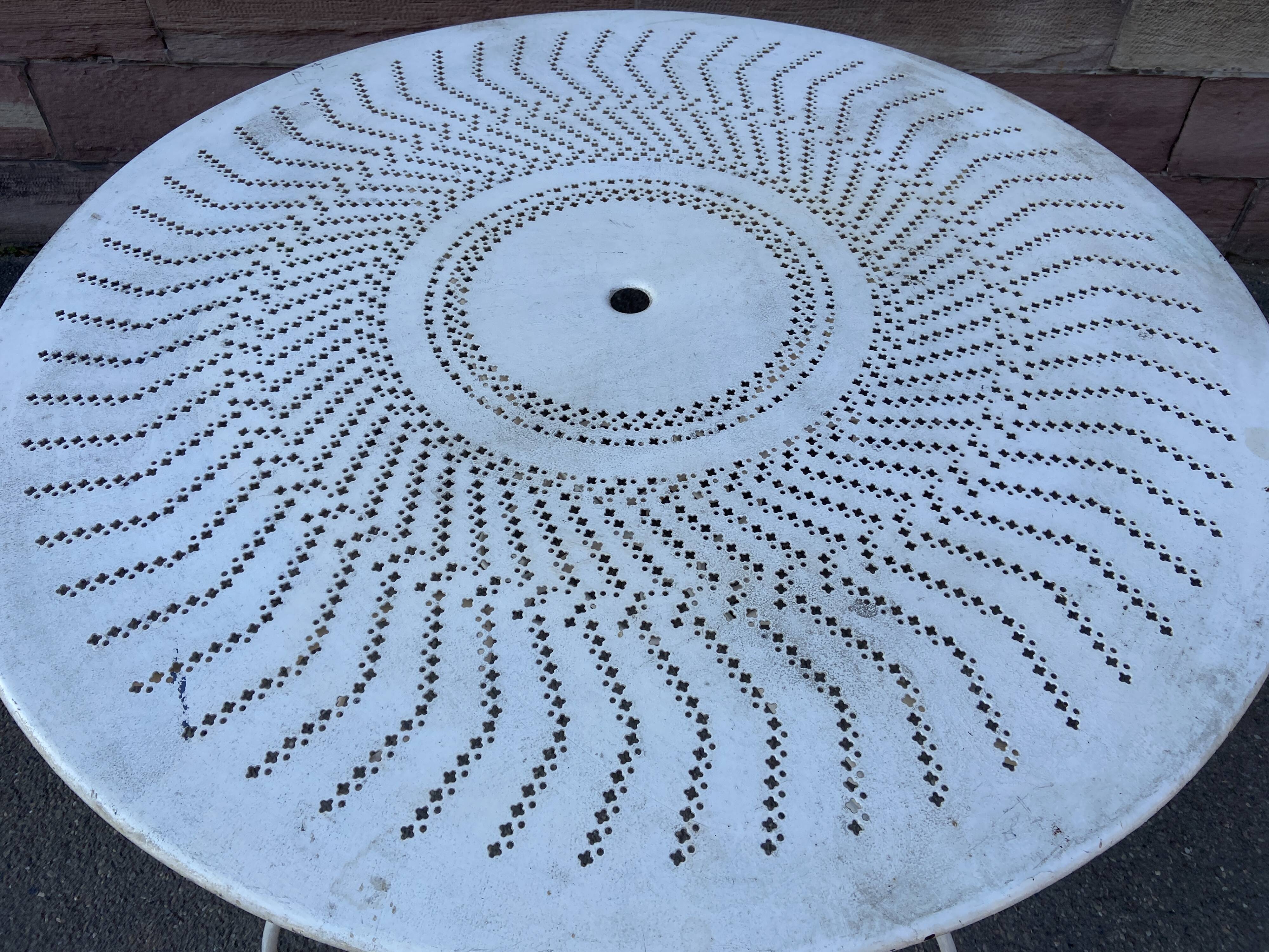 Garden furniture in wrought iron 1970