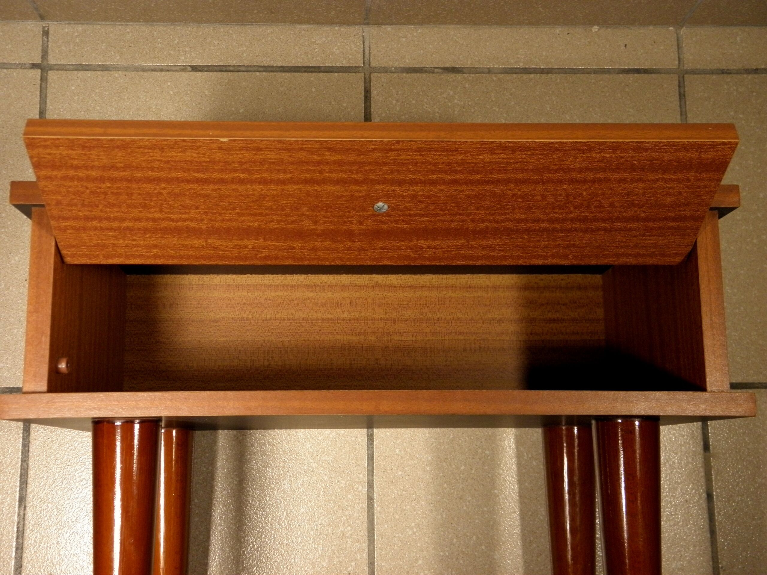 Bedside feet spindles 1970