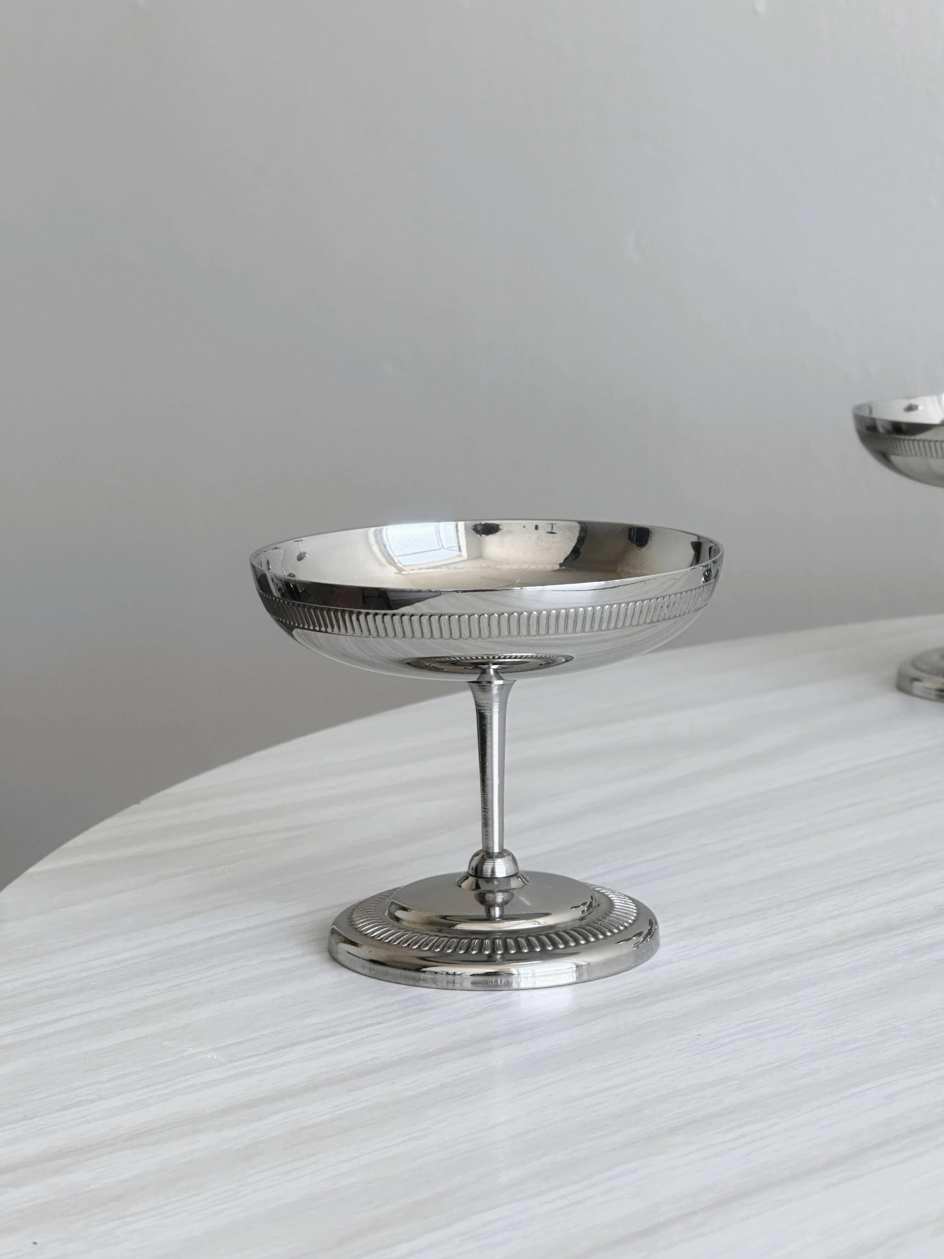 12 stainless steel footed bowls, Letang Remy style