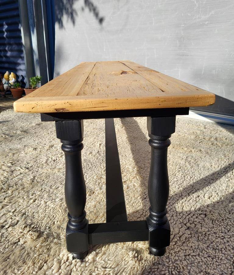 Two-tone coffee table bench, 19th century