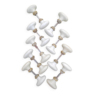 Lot de 18 poignées porcelaine