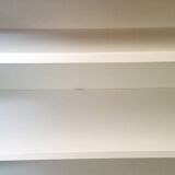 White and wood Bibus