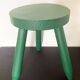 Tabouret trépied peint