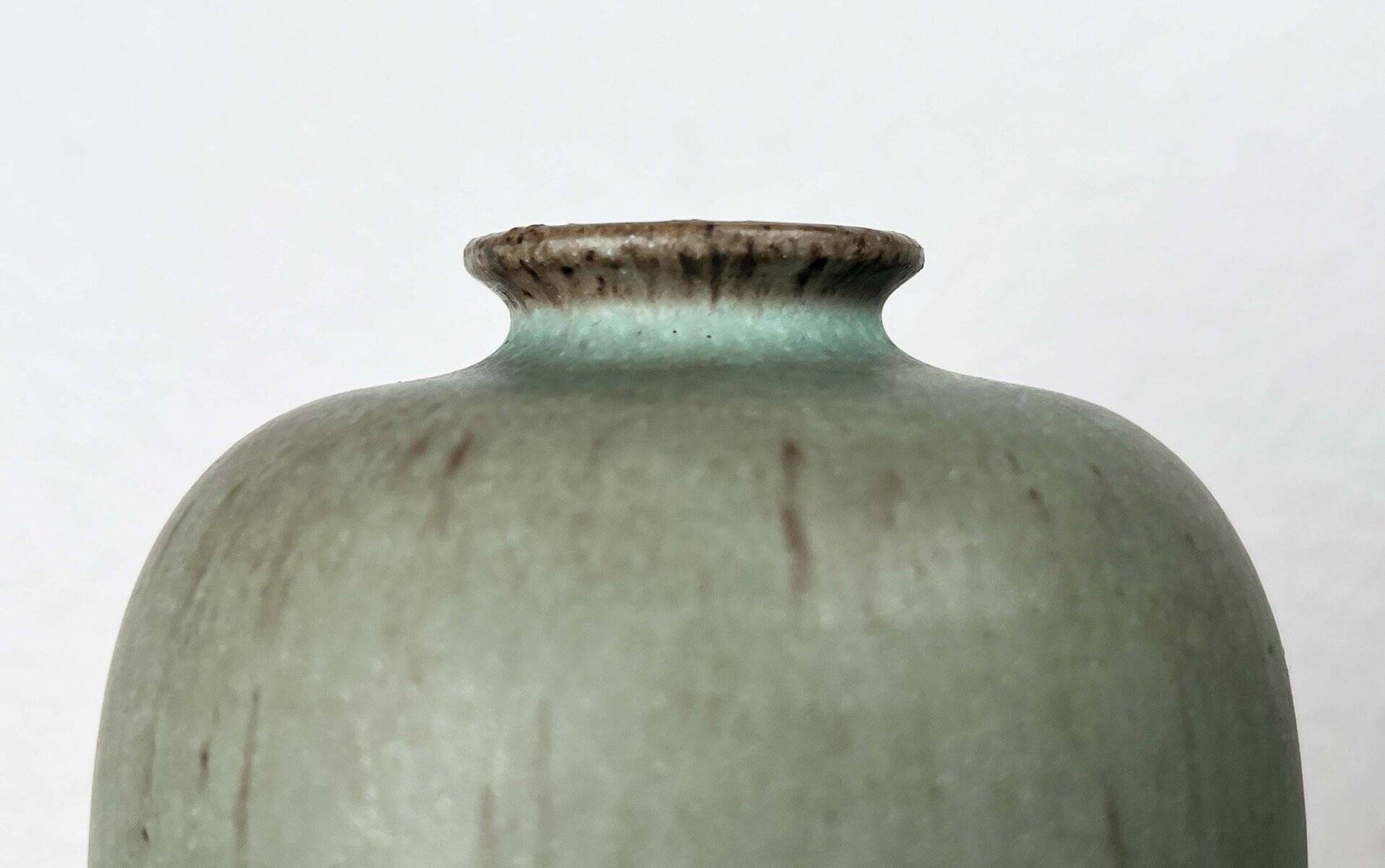 Minimalist vase from a modern German workshop from the mid-century by Walter Gebauer, 1960s.