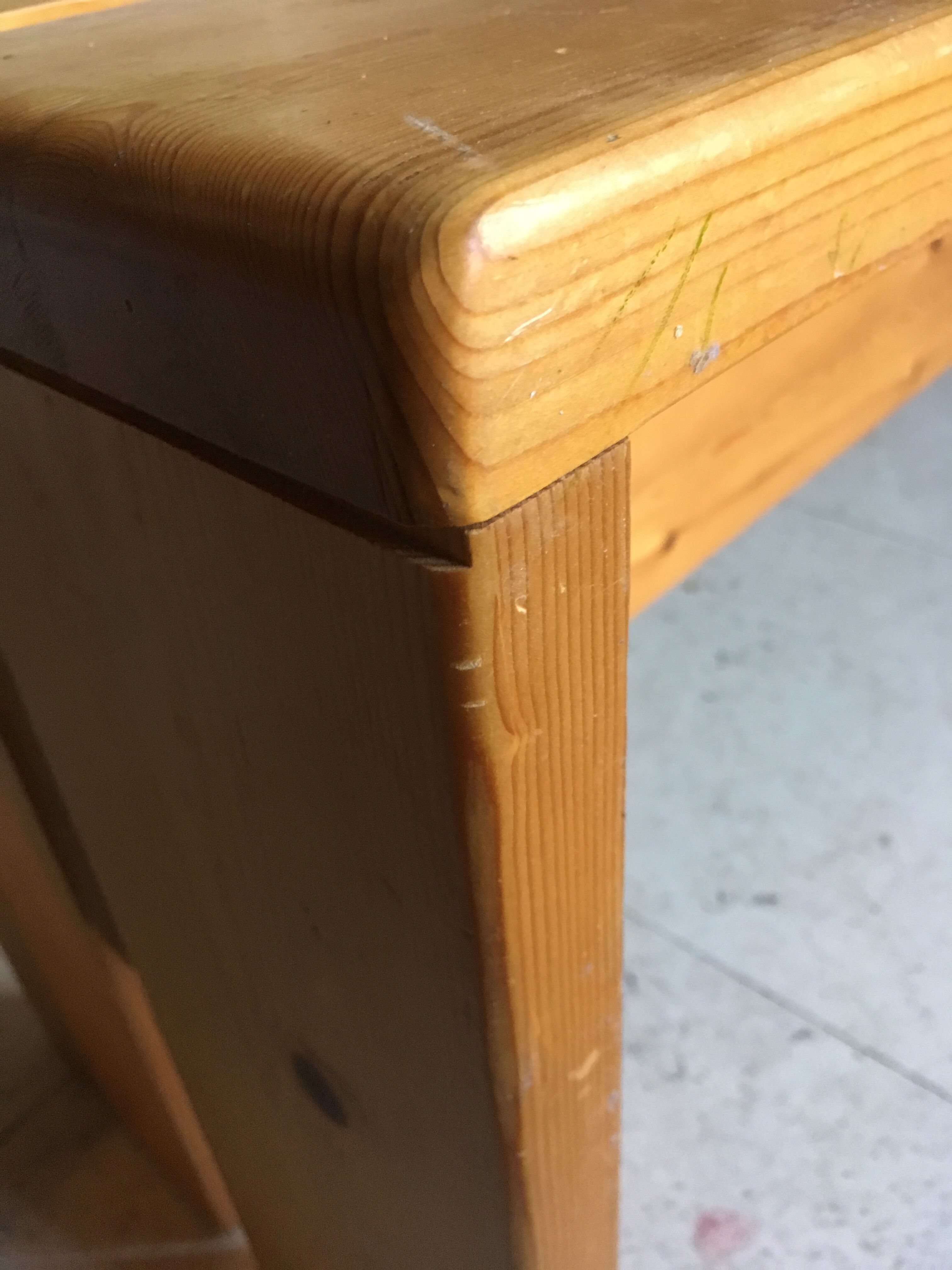 Charlotte Perriand pine bench