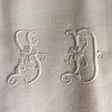 Set of 4 SD monogrammed embroidered napkins