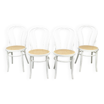 No. 18 White Chairs by Michael Thonet, Set of 4