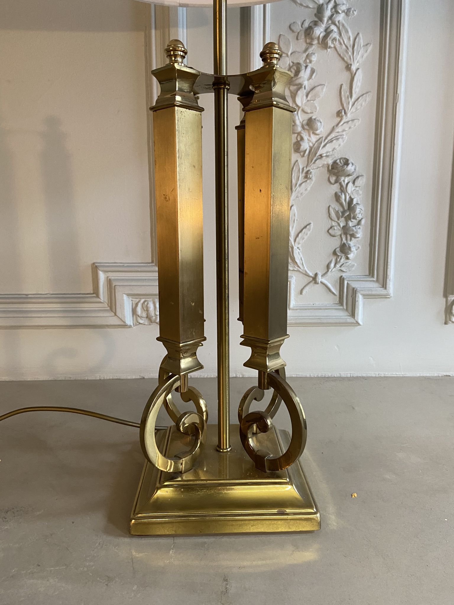 Lampe en laiton Deknudt Belgique 1970