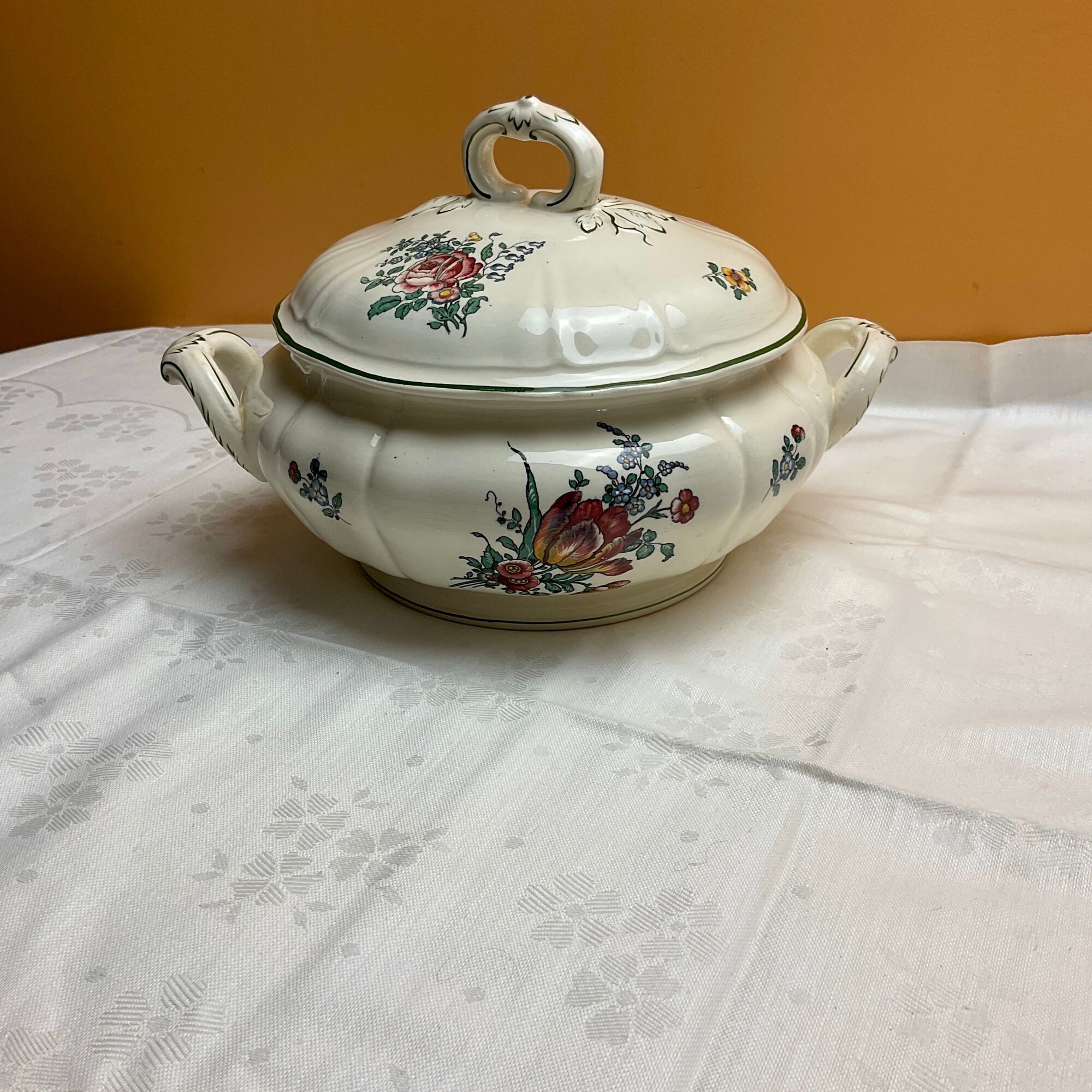 Former Vegetable Soup Pot Villeroy and Boch Mettlach Saarland