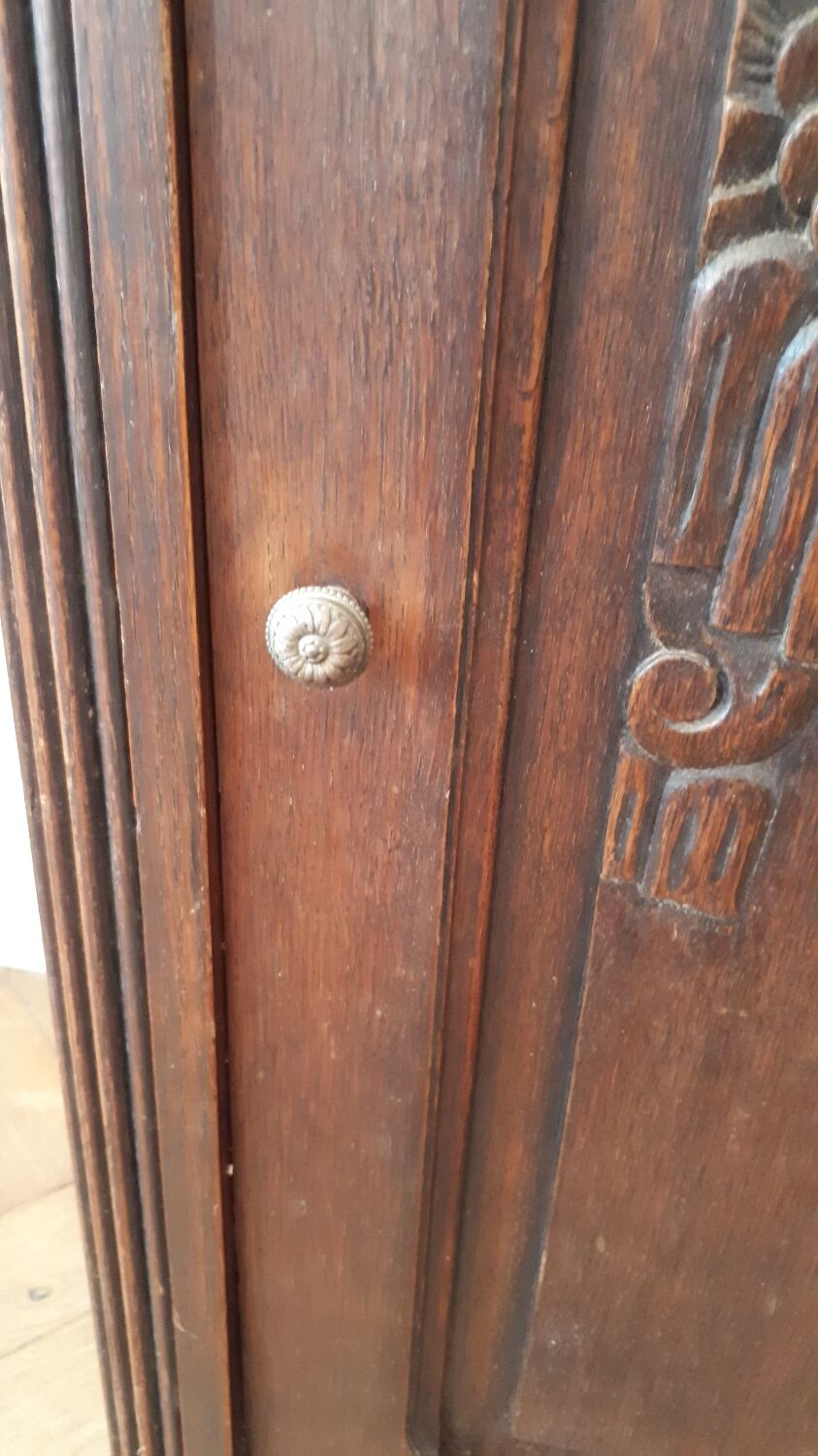 Showcase furniture from the 1930s