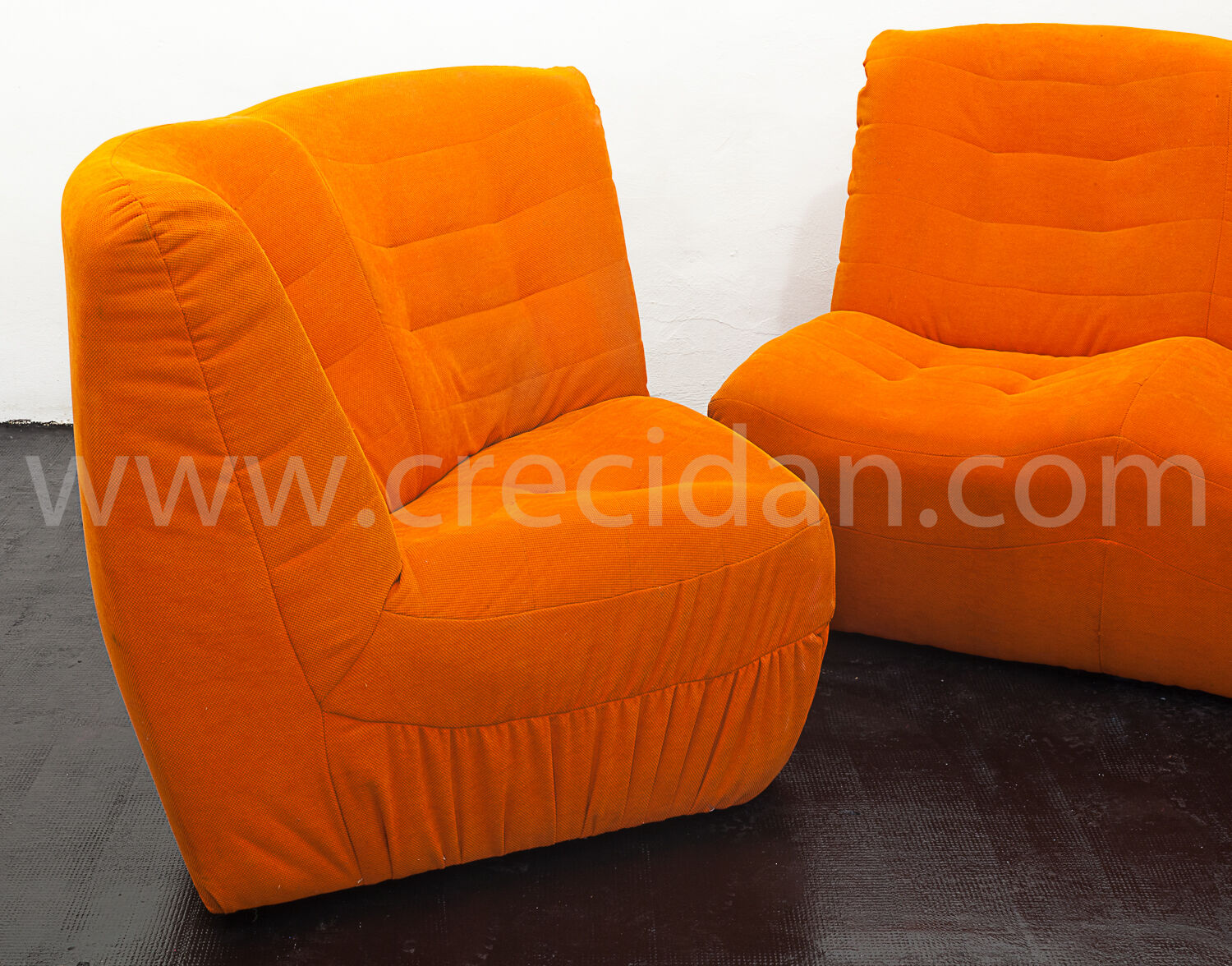 Orange sofa 70'