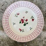 Sarreguemines Digoin rosebud floral pattern plate