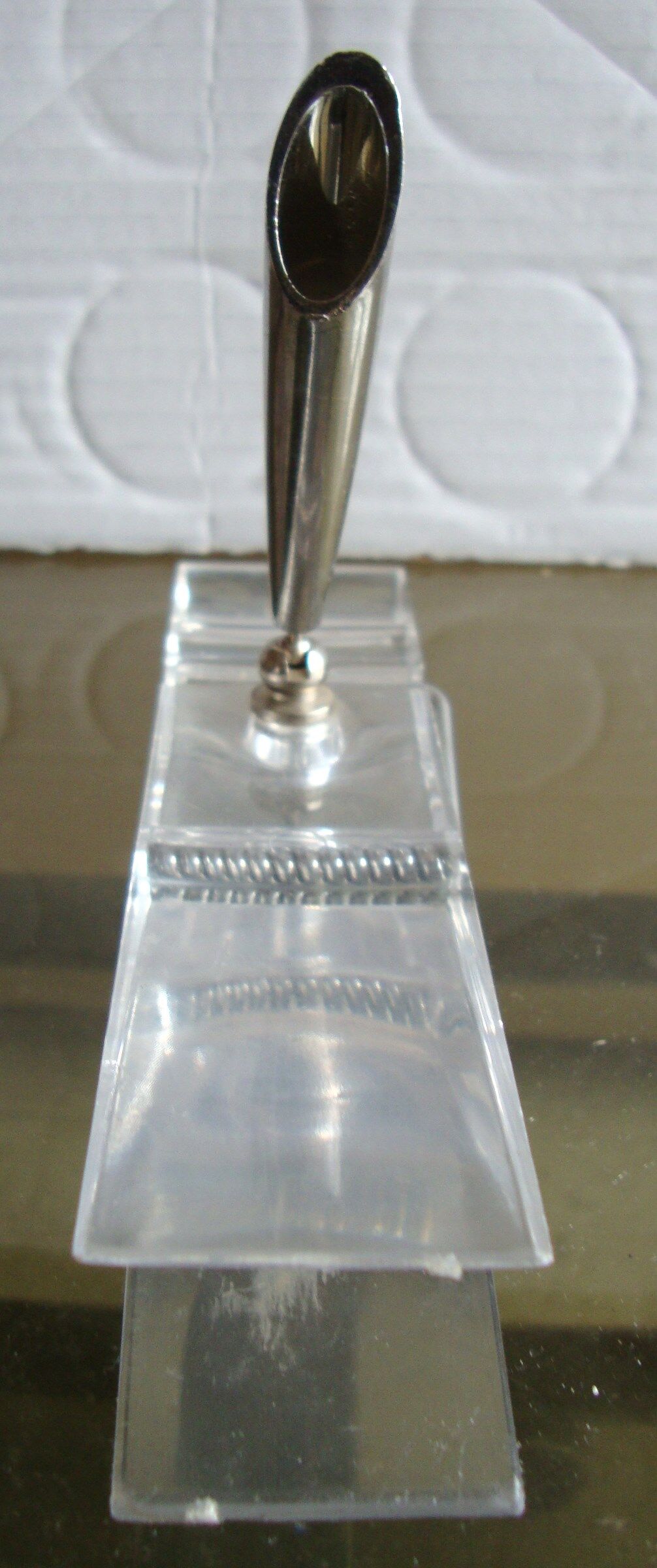 Paper press clip -vintage pen holder