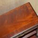 Bibliothèque ouverte naine vintage en bois dur avec deux tiroirs