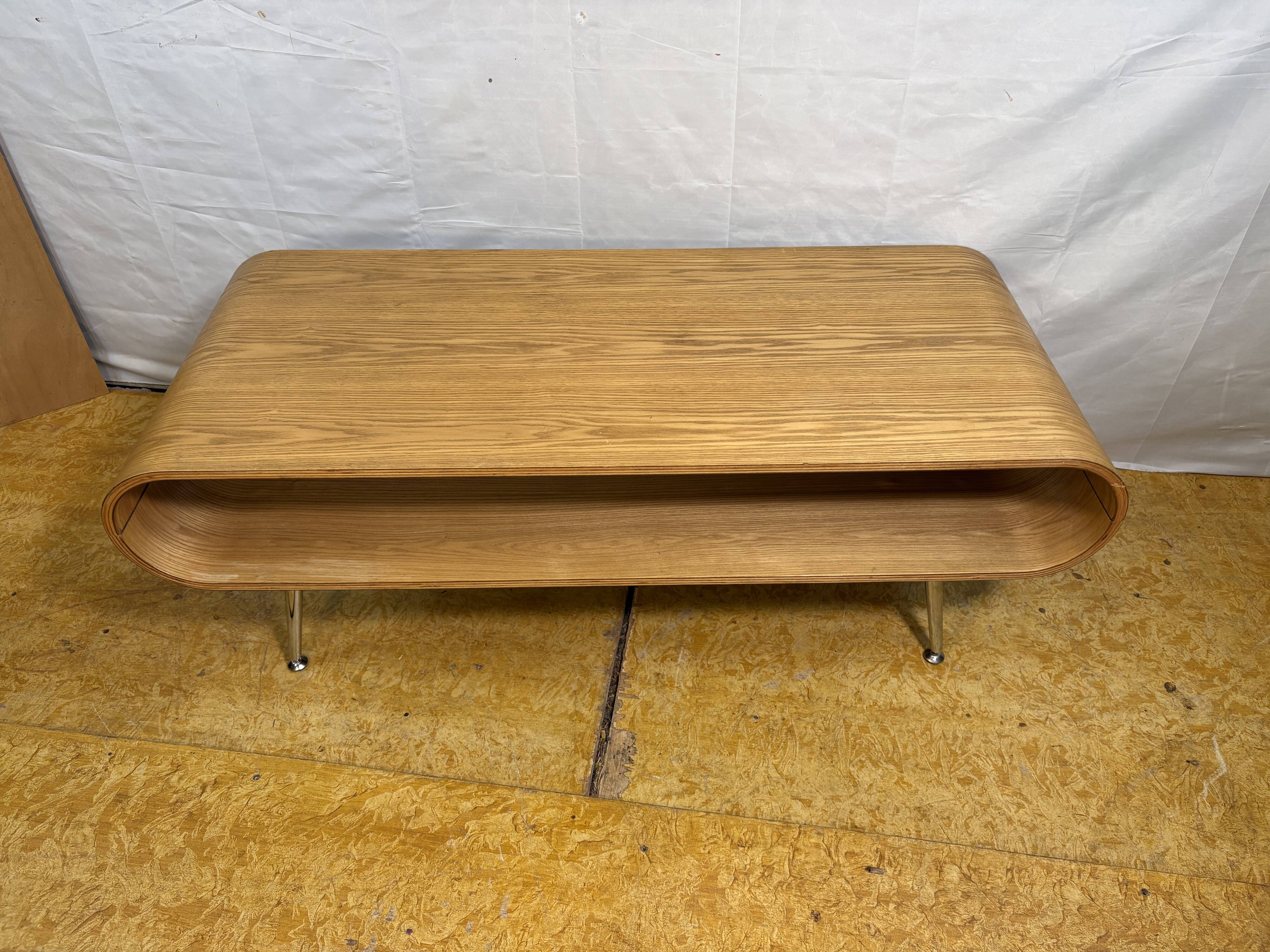 Mid century retro vintage style sputnik coffee table  Bring a dash of retro