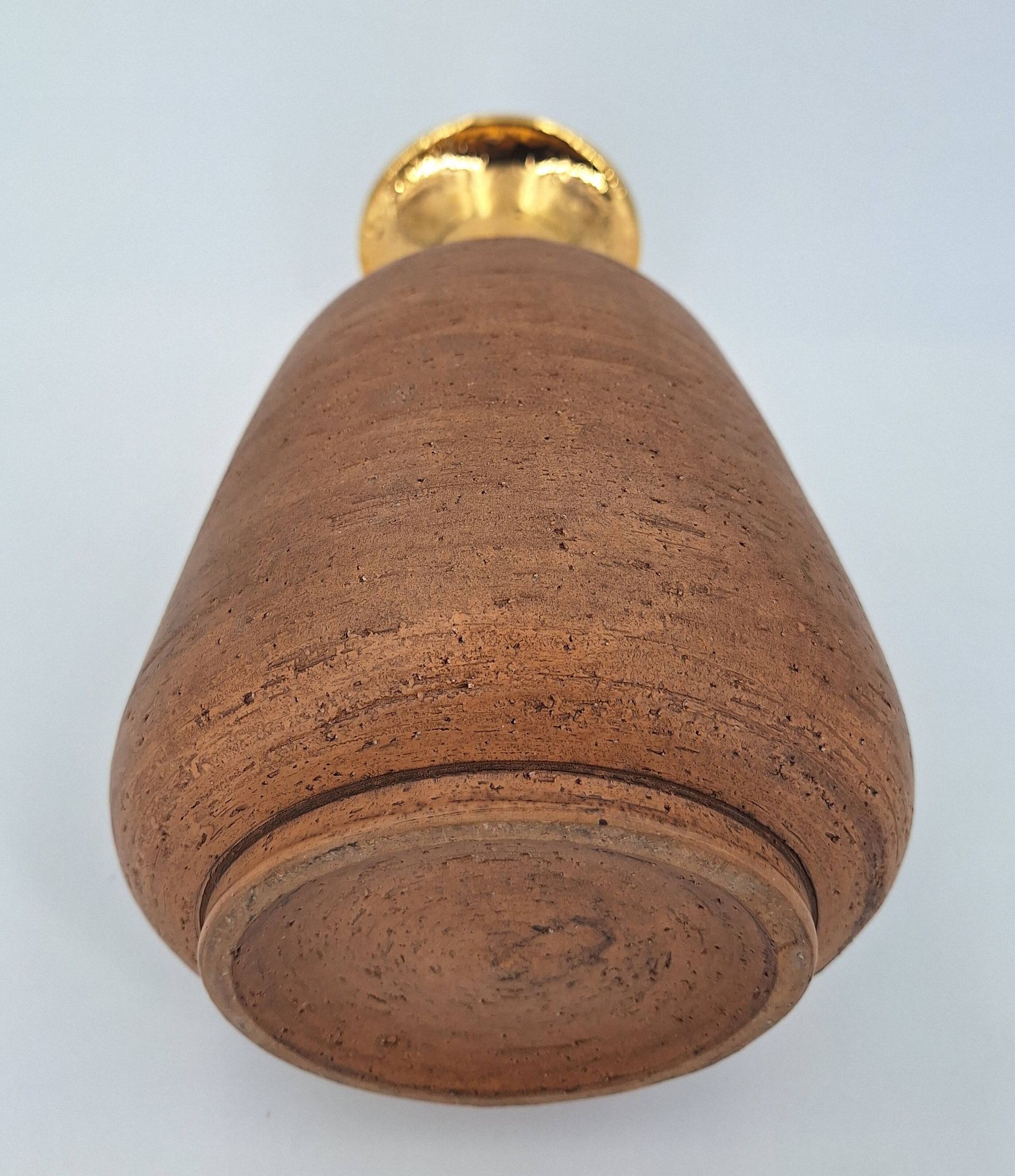 Vase en grès chamotté brut émaillé d'or, Italie, Bitossi pour Raymor, circa 1960/1970
