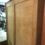 Sliding-door cabinet