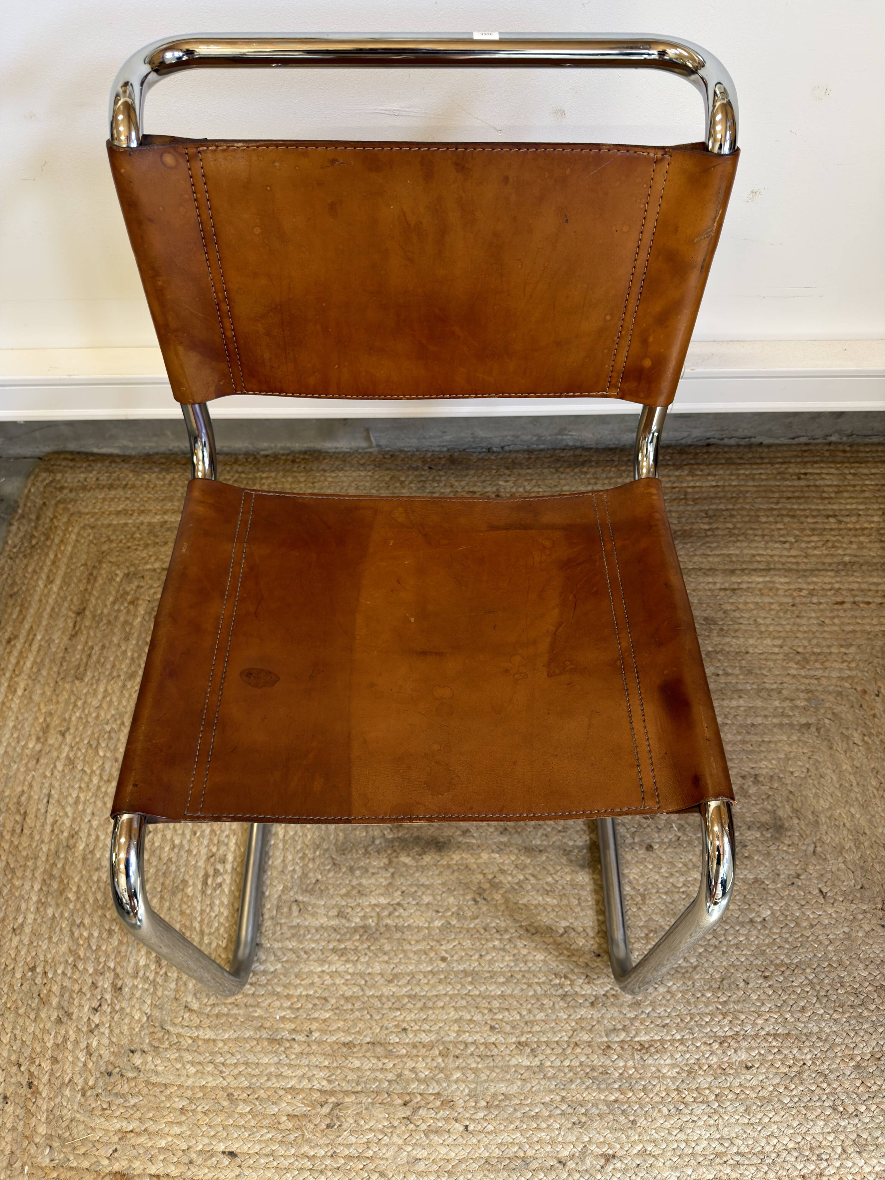 Chaise cantilever en cuir fauve par Steel Line, années 1980