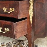 Curved rosewood chest of drawers from the Napoleon III period