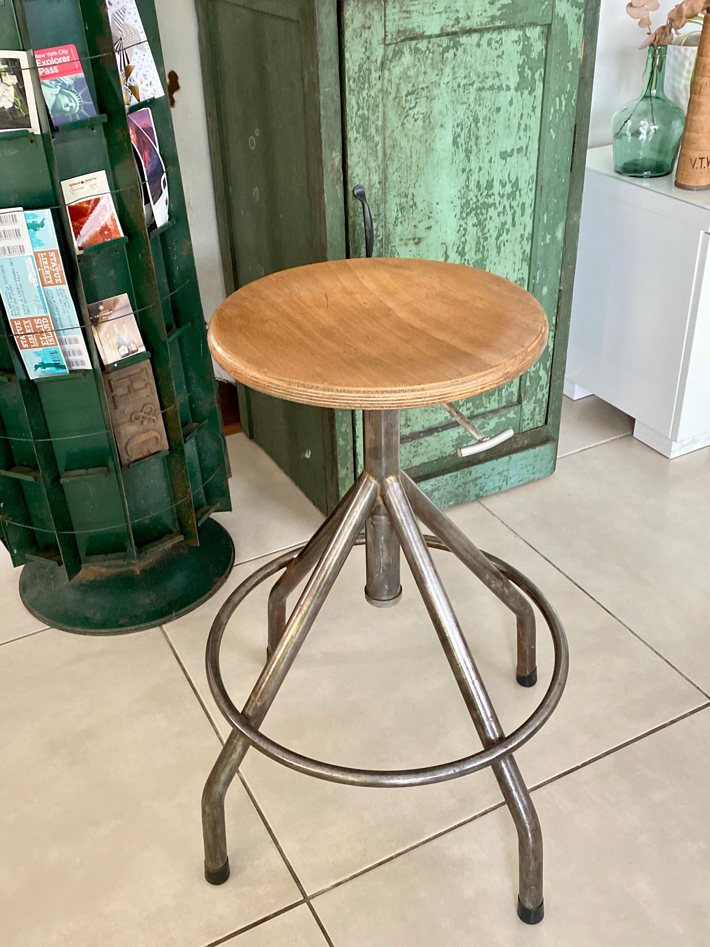 Metal and wood adjustable workshop stool