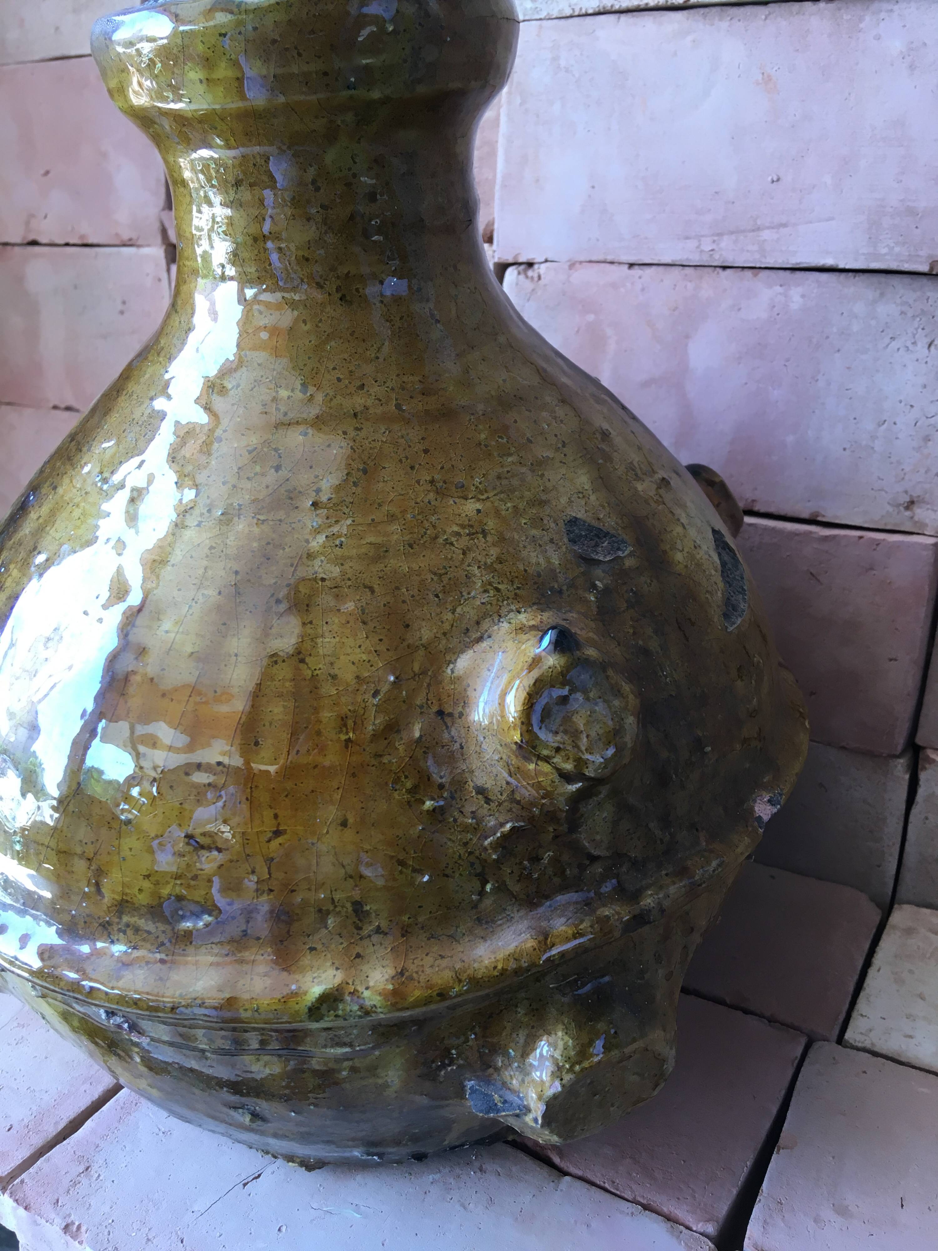 Poterie de tamegroute en terre cuite émaillée