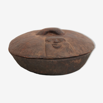 Ancient African Yoruba oracle bowl with Nigeria lid