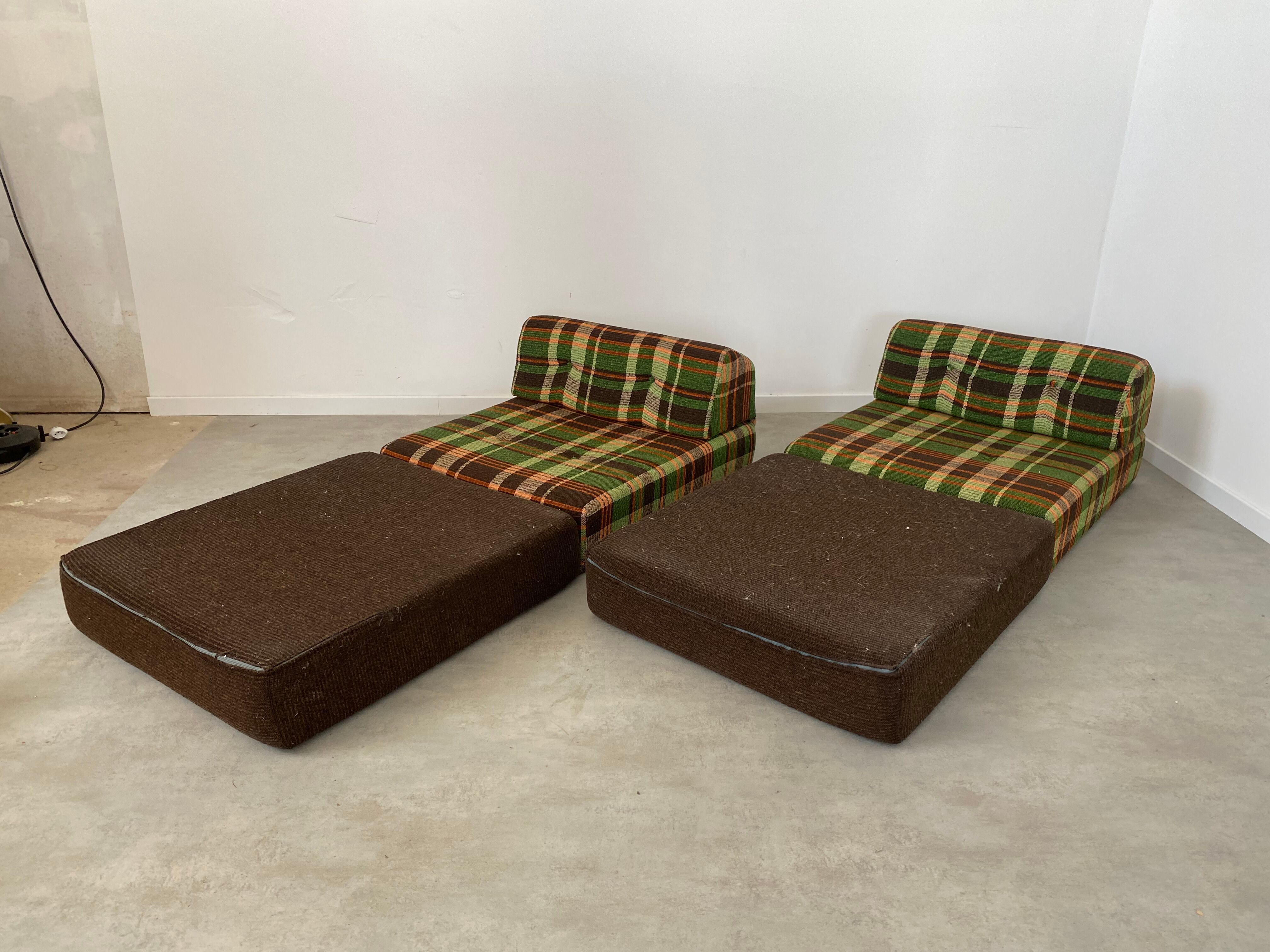 Armchairs / heater seventies checkered / British vintage pop