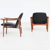 Paire de fauteuils scandinaves en teck et cuir Westnofa Norvège 1960