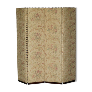 Large screen by George Smith in hardwood and floral fabric.
