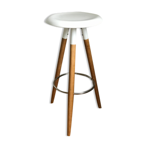 tabouret 3 pieds