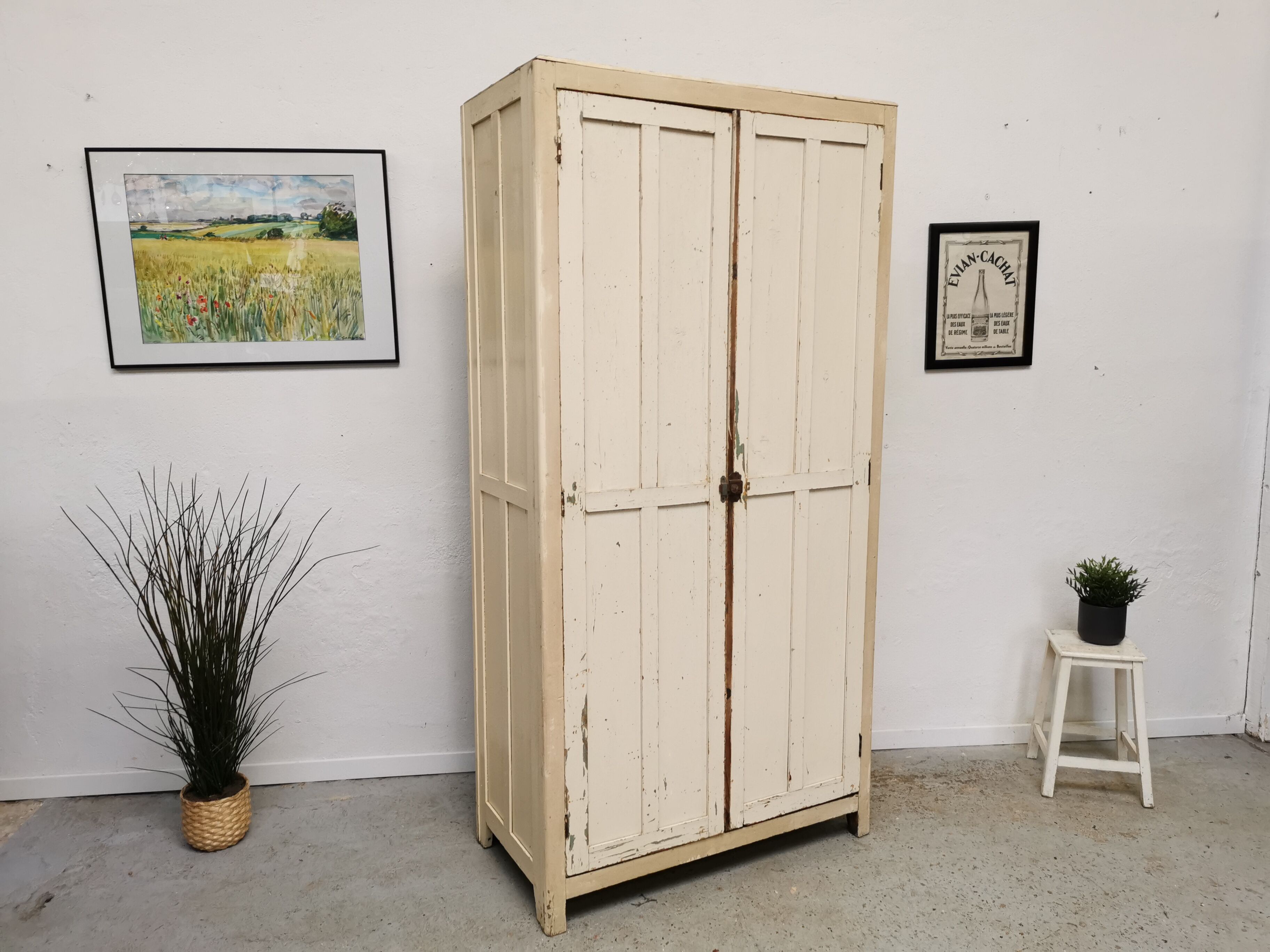 Armoire parisienne