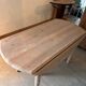 Extendable round table
