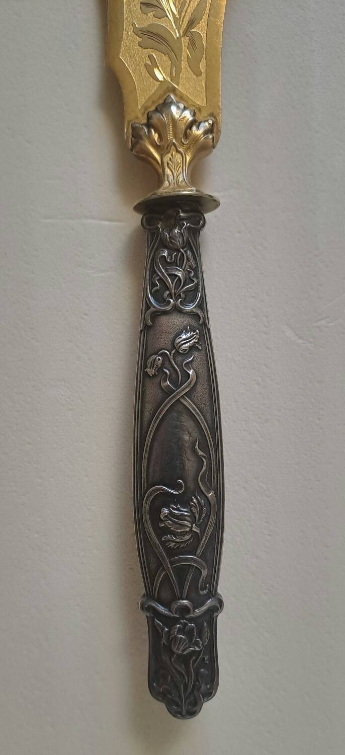 Fish service in its silver and gilded metal Art Nouveau box