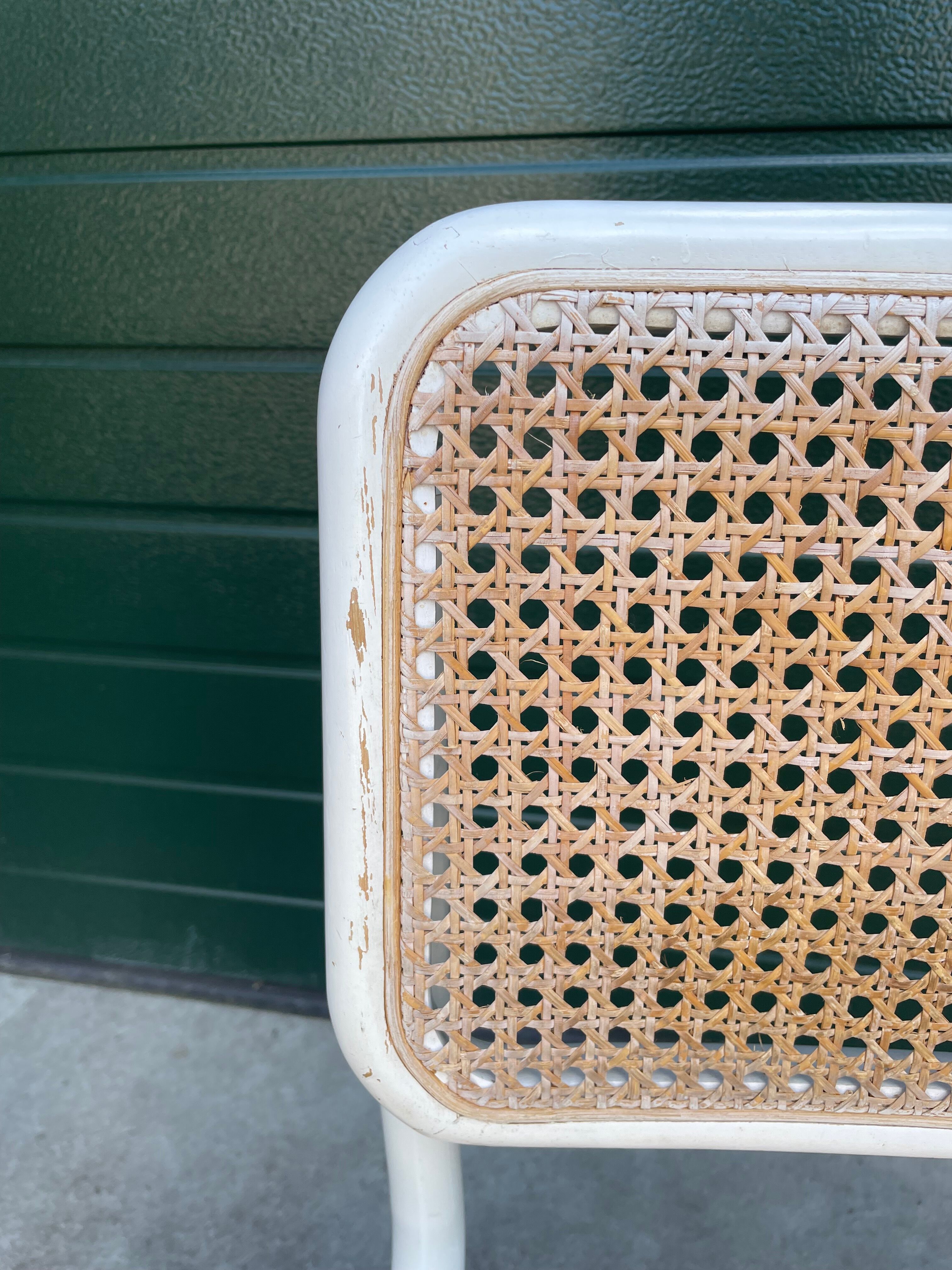 Set of 4 Cesca b32 model chairs in white by Marcel Breuer