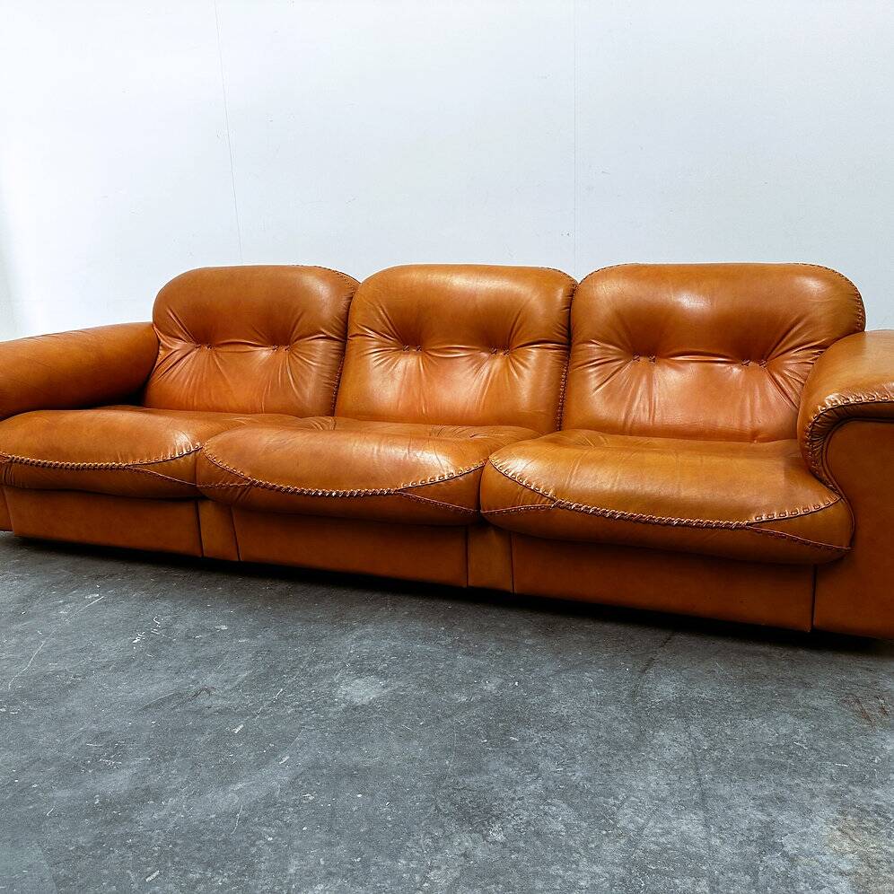 De Sede DS-101 cognac leather sofa/canape/couch with iconic baseball stitching