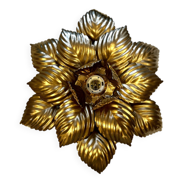 Golden flower wall lamp