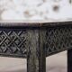 Table basse en bois sculptée indienne