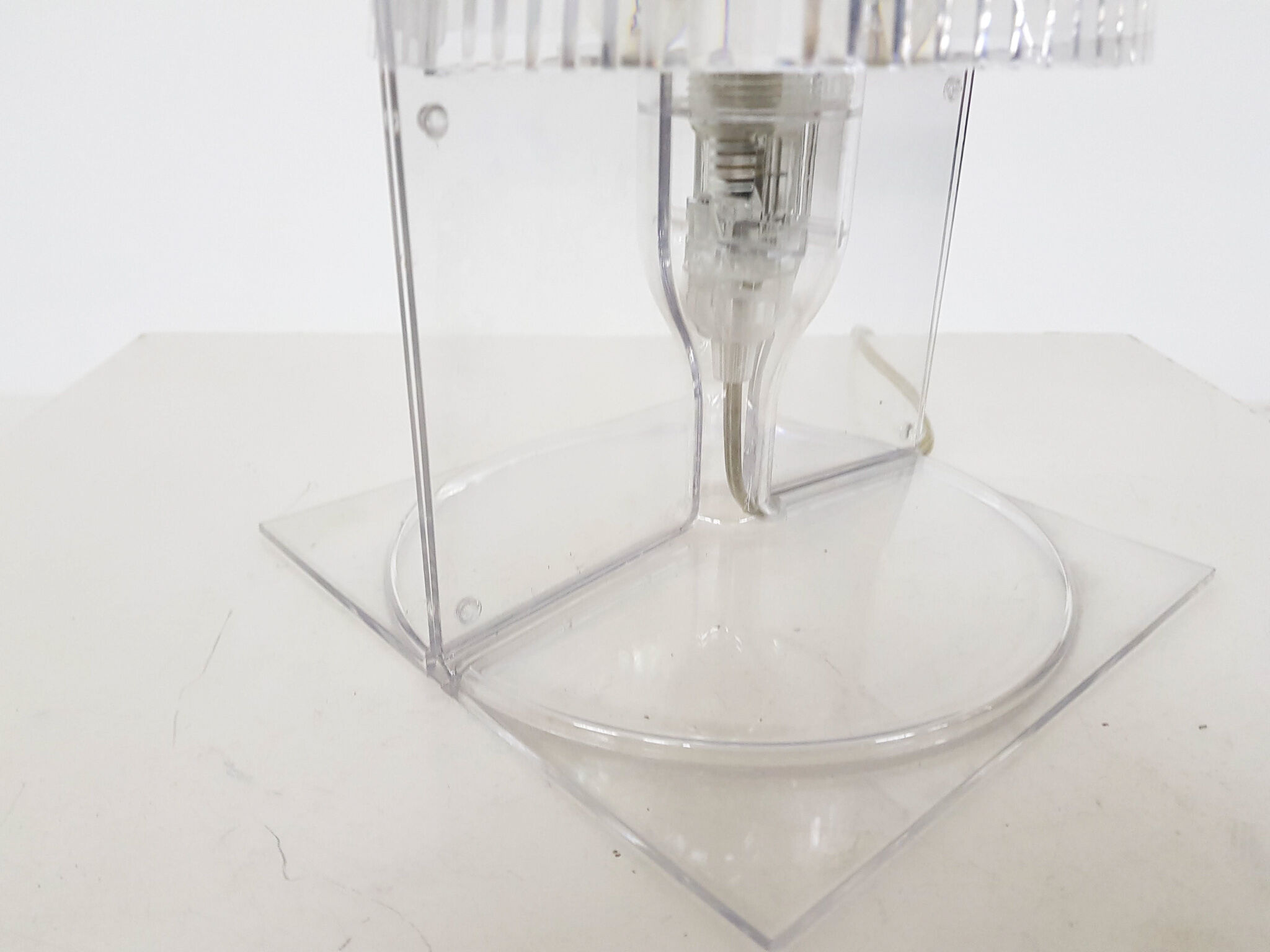 Transparant plexi glass table lamp by Ferruccio Laviani for Kartell