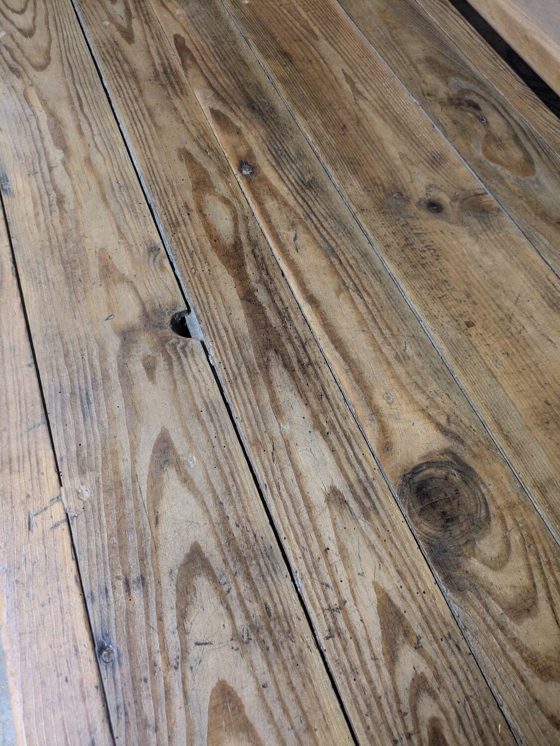 Farmhouse table