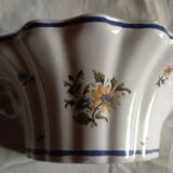 Moustiers flower girl