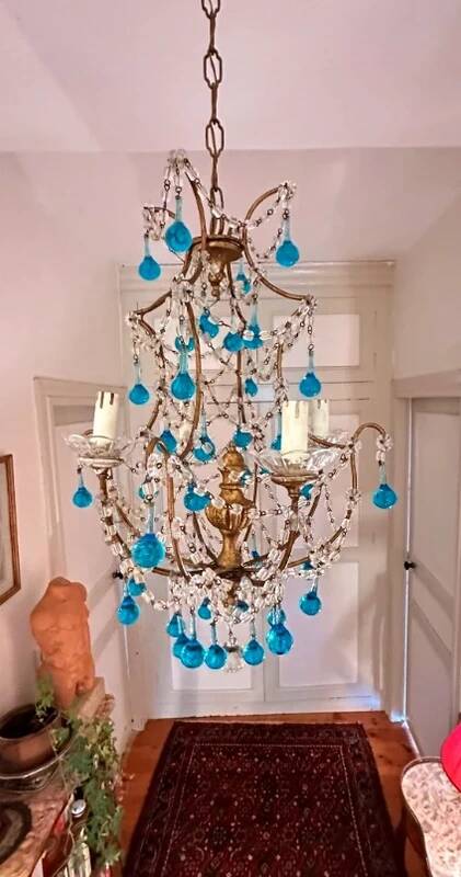 Italian chandelier with blue beads and gilded wood