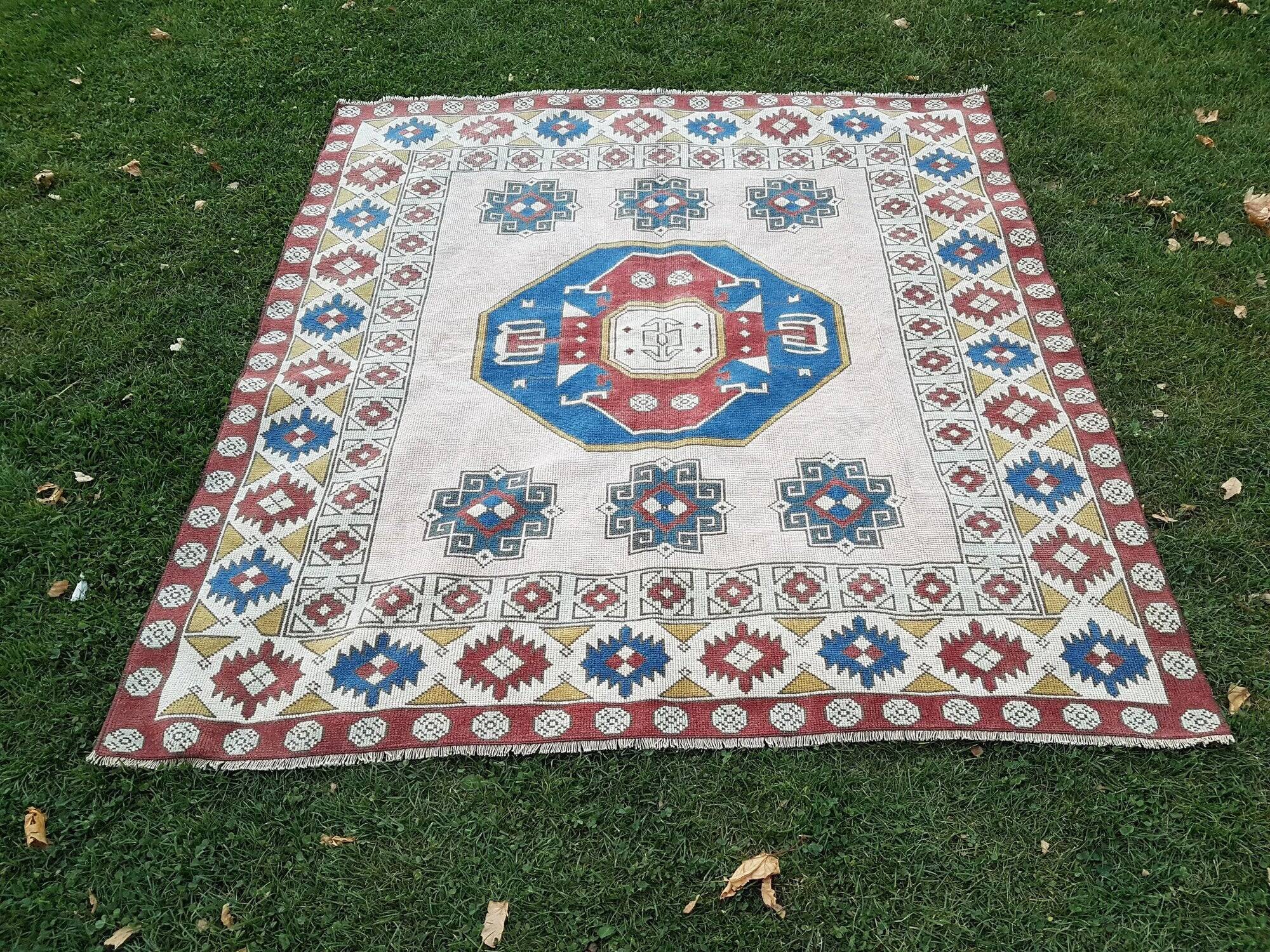 Vintage Turkish Oushak rug 190x205 cm