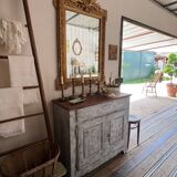 Buffet ancien patiné