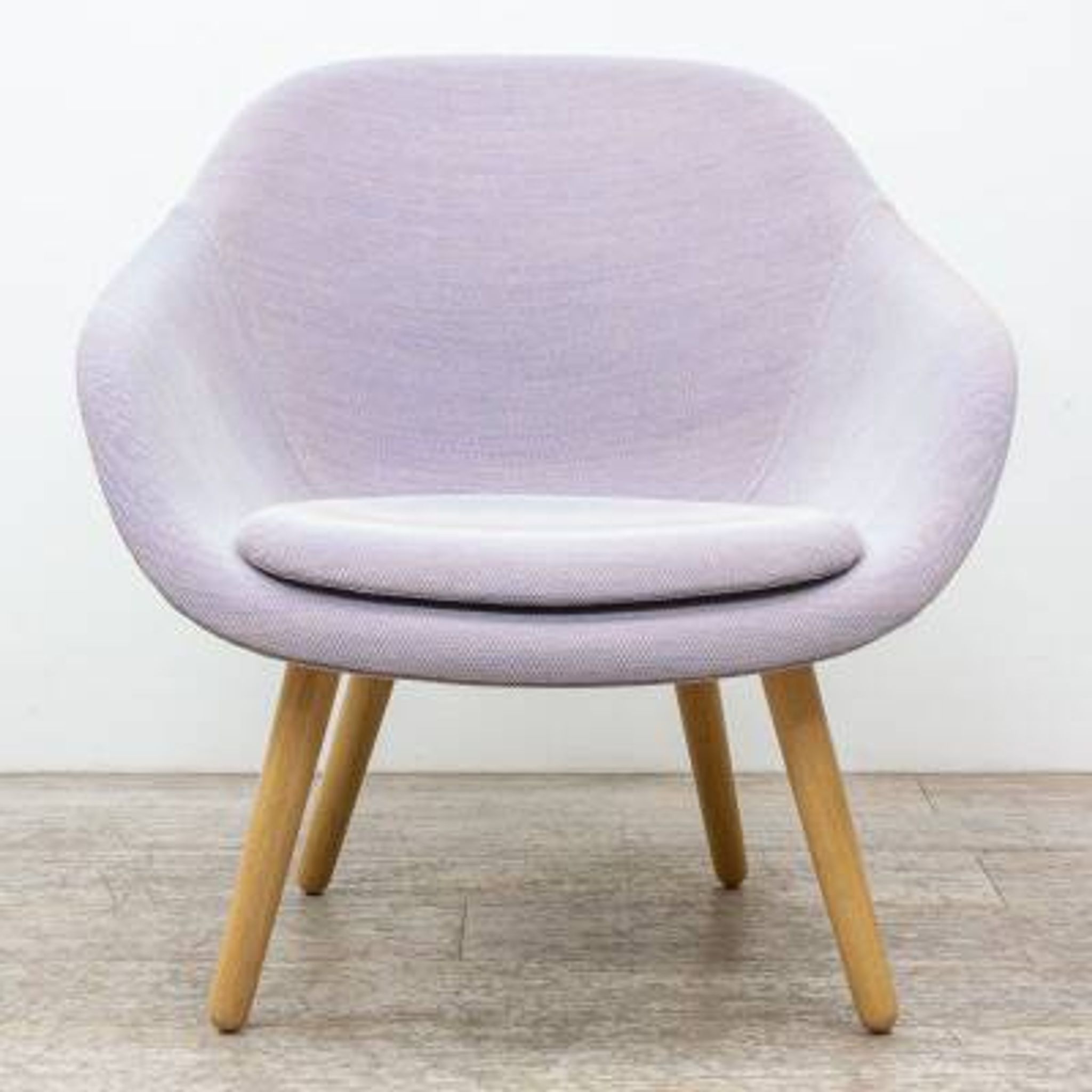 HAY AAL 82 armchair in mauve fabric with oak legs.