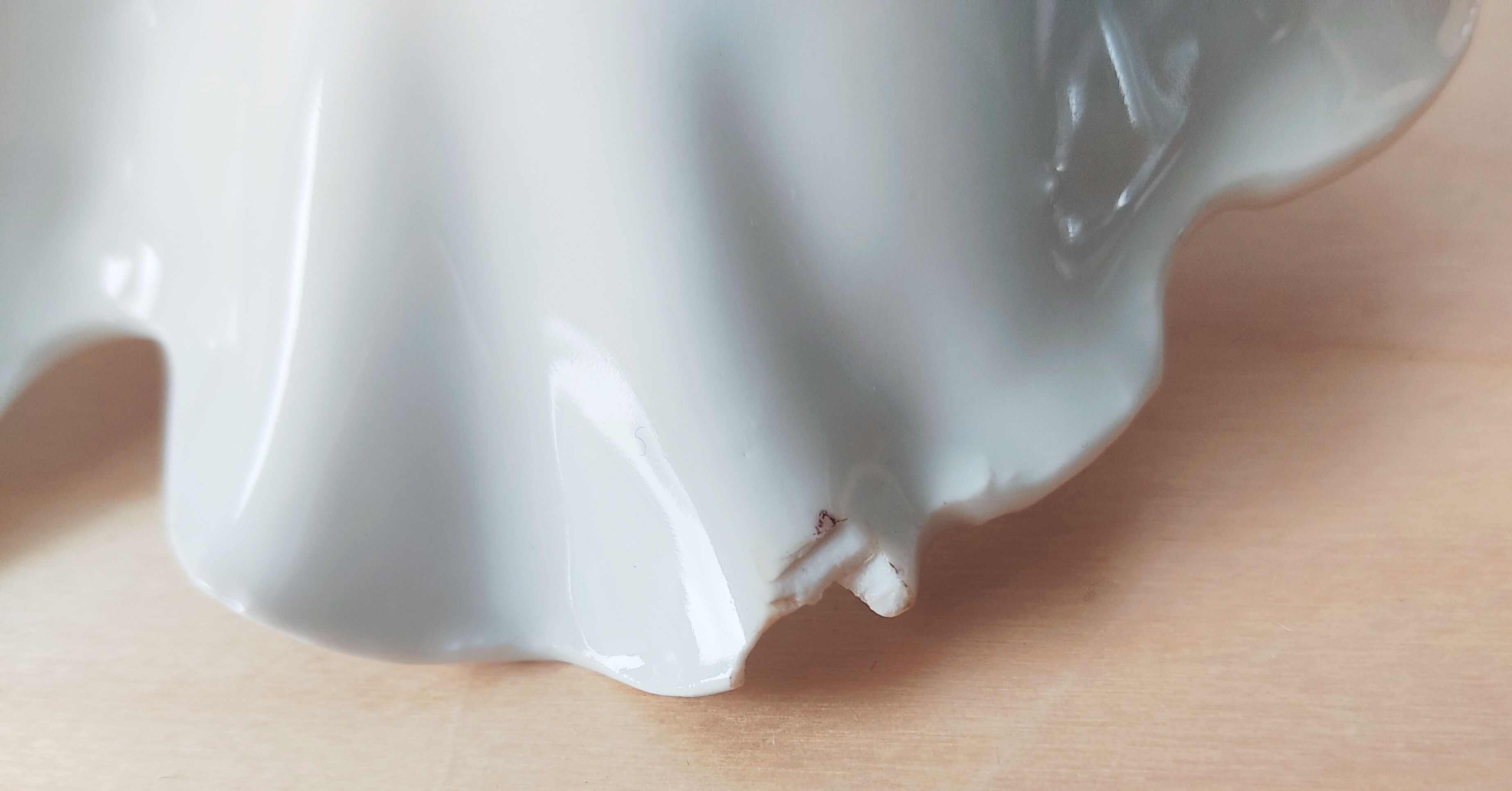 Fragly porcelain dish flowered décor flowers
