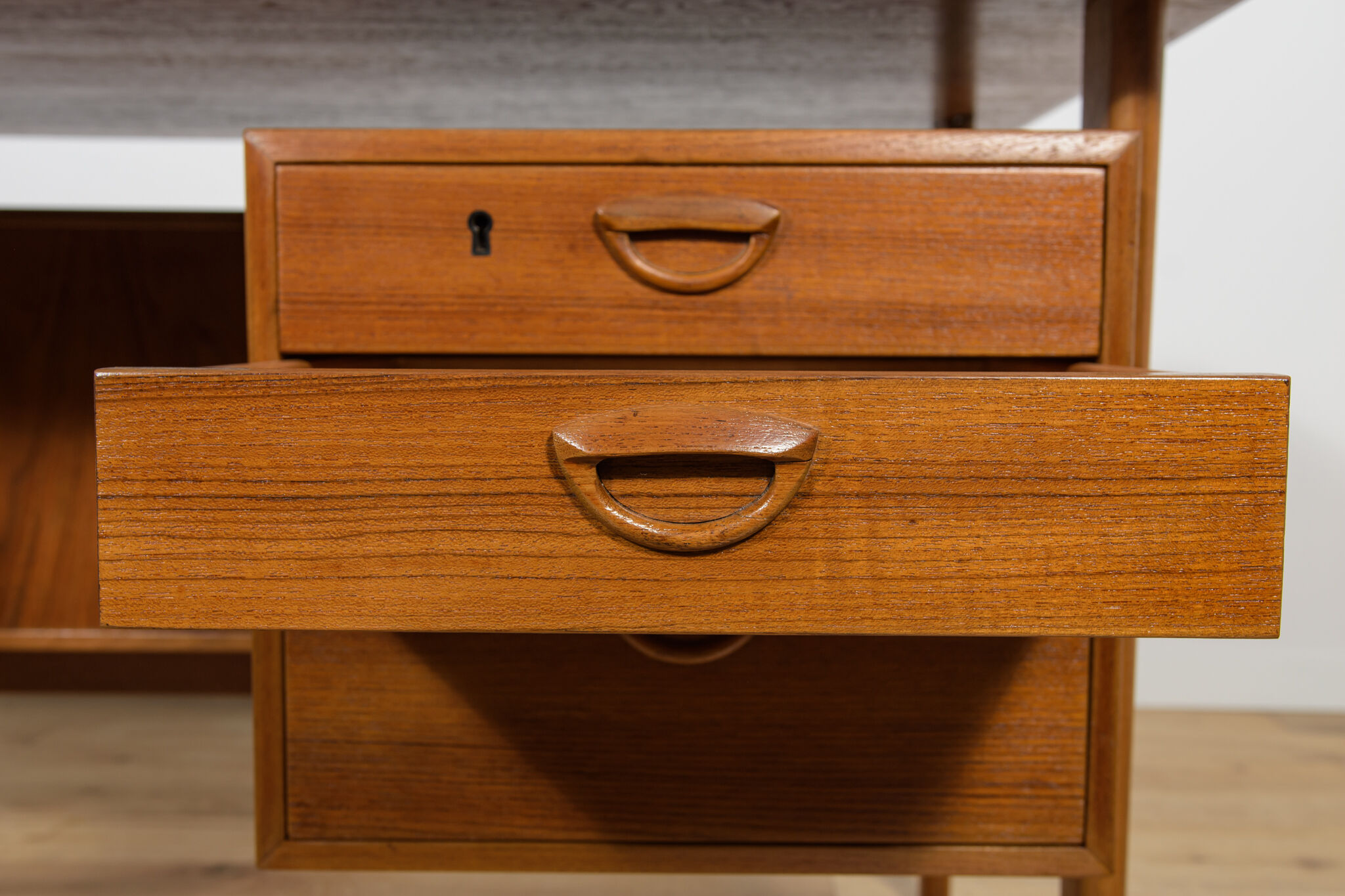 Mid-century freestanding teak desk by Kai Kristiansen for Feldballes Møbelfabrik, 1960s